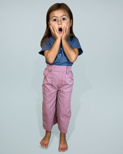 High waisted pink pants for toddlers and kids. Two pockets 